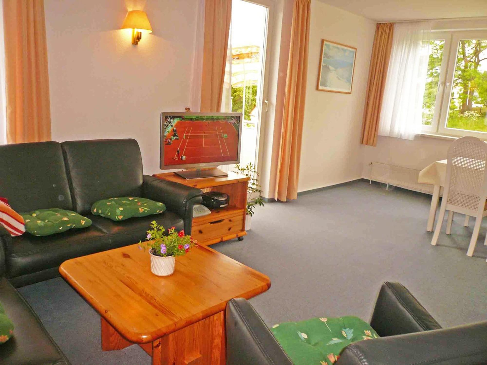 Haus Seeschwalbe Ferienwohnungen Goehren  Rum bild