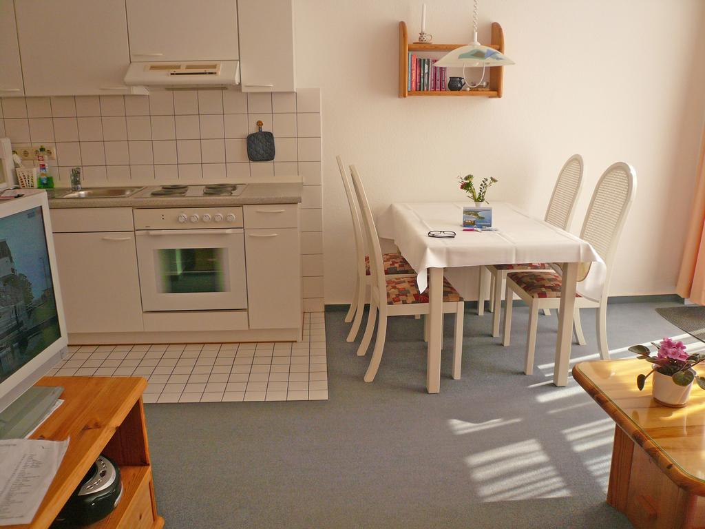 Haus Seeschwalbe Ferienwohnungen Goehren  Rum bild